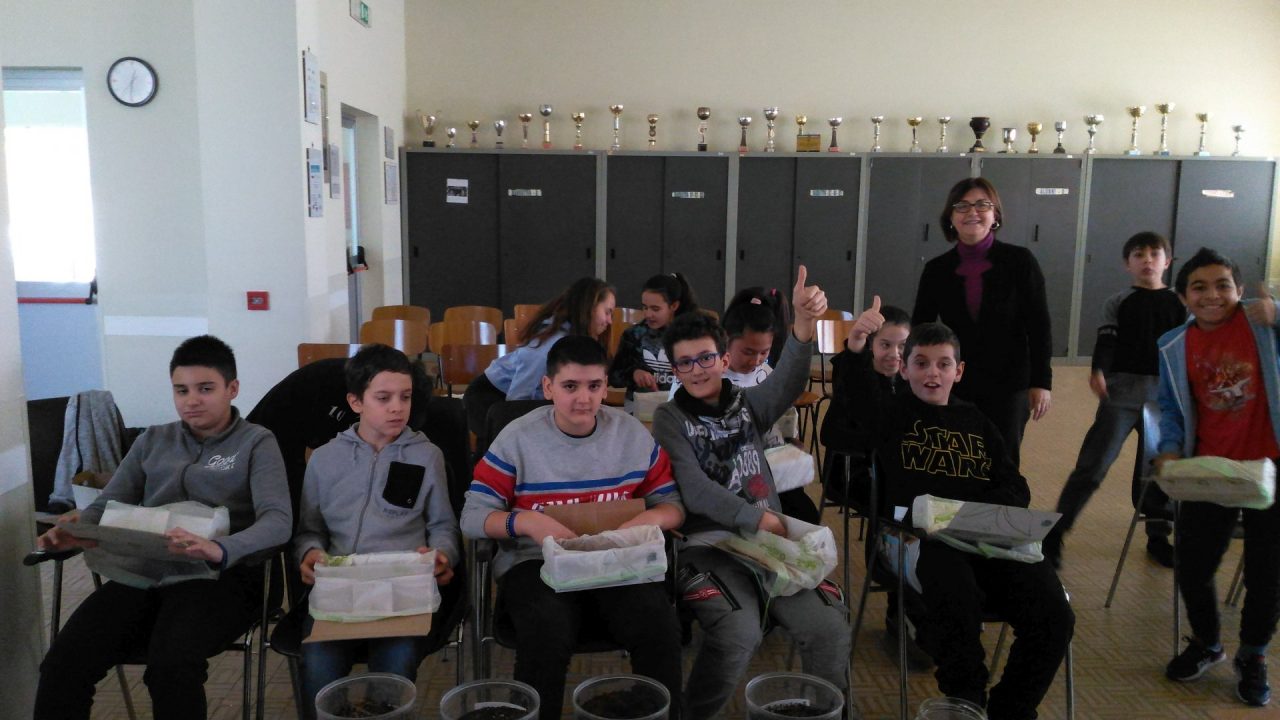 Cosrab a scuola per… i rifiuti