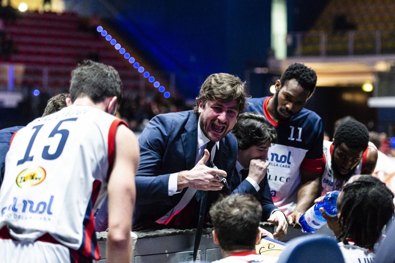 Basket Final Eight A2 || Carrea: «Angelico, hai le armi per combattere la Fortitudo»