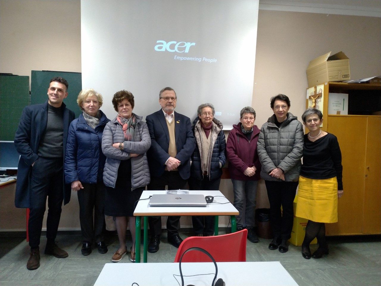 “Affamati di internet”, la lezione digitale degli over 55