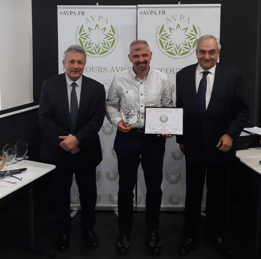 Premio internazionale per l’olio alla nocciola di Luca Ribotto