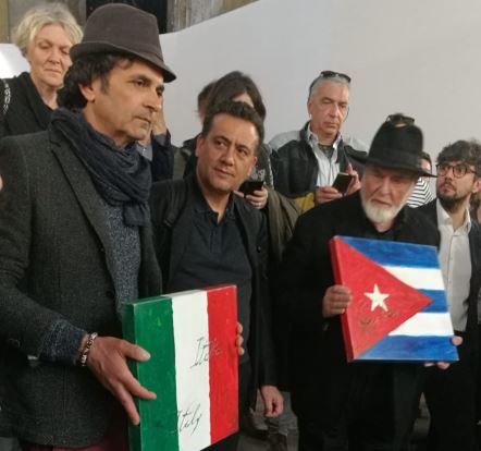 La Bandiera del mondo di Pistoletto FOTO