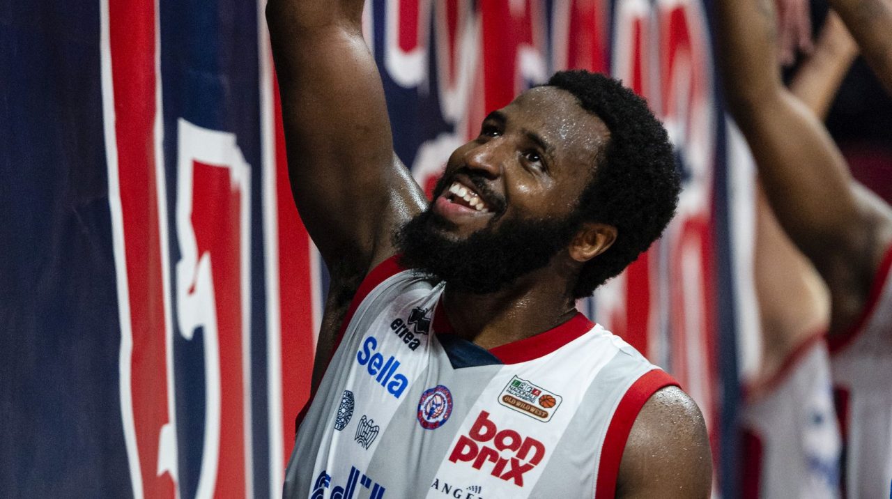 Playoff Edilnol, Harrell all’attacco: «La nostra difesa può battere tutti»