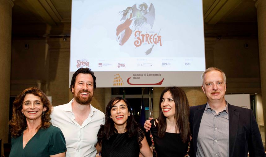 Premio Strega, sarà sfida al Sociale