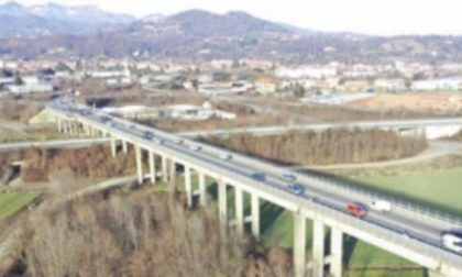 Si butta dal ponte della tangenziale, aveva già tentato il gesto due anni fa