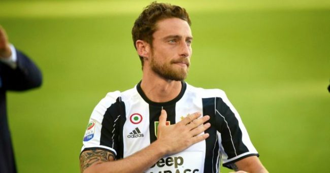 Rapina nella villa di Claudio Marchisio, l’ex calciatore della Juventus minacciato con una pistola