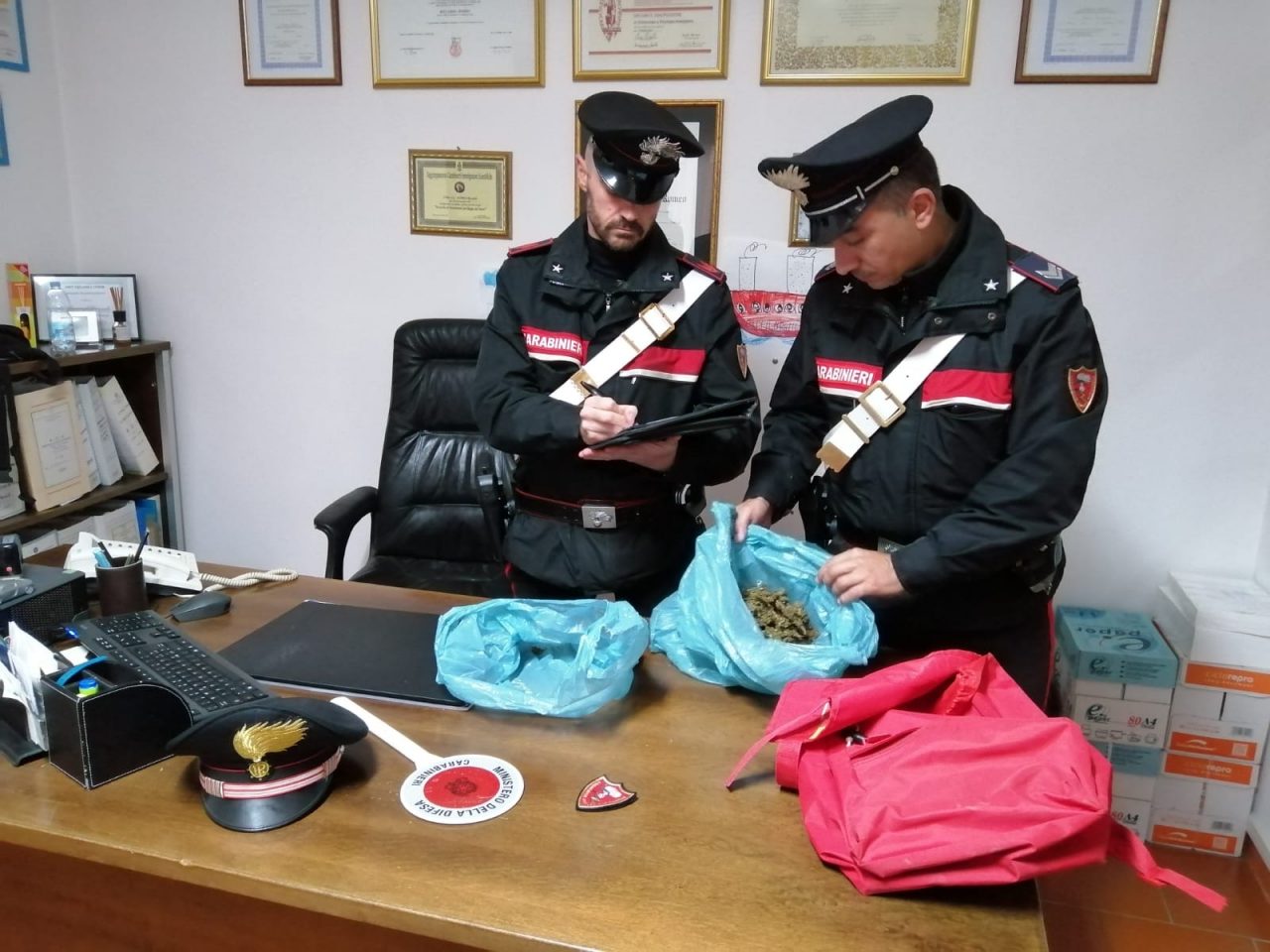 Spacciava marijuana nel Cossatese: arrestato dai carabinieri