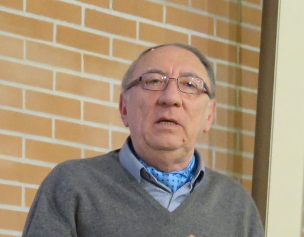 Scuola, Cossato vuole “salvare” le prime