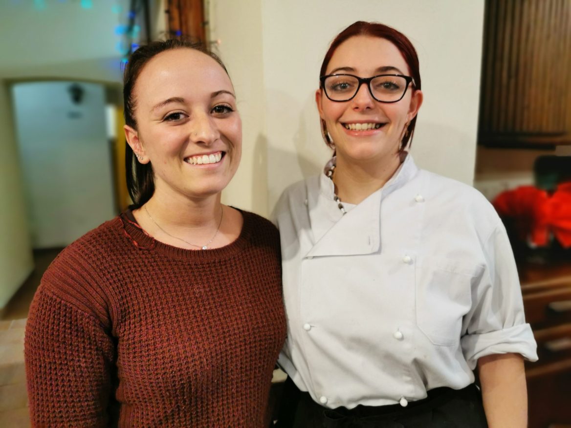 Salussola, a due giovani amiche la Trattoria Stazione