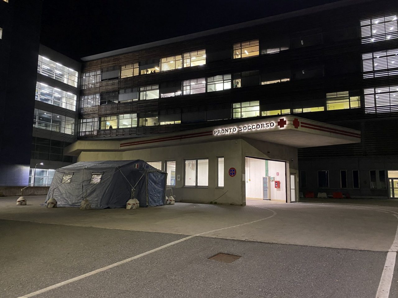 Una tenda per il pre-triage al Pronto soccorso