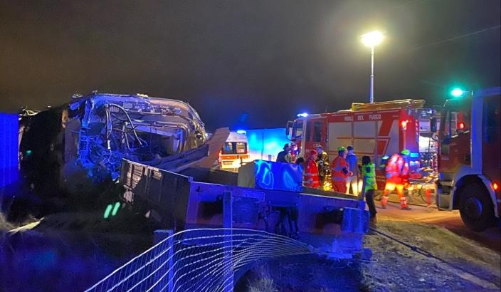 Deraglia Frecciarossa,  due morti