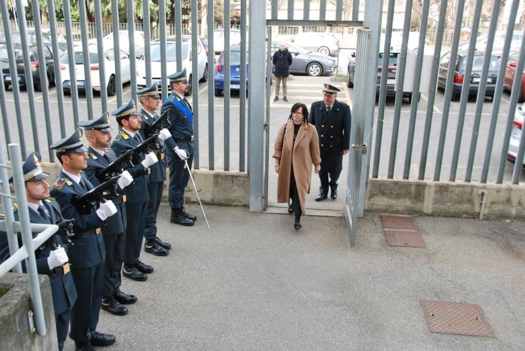 Il Prefetto in visita alla Guardia di finanza