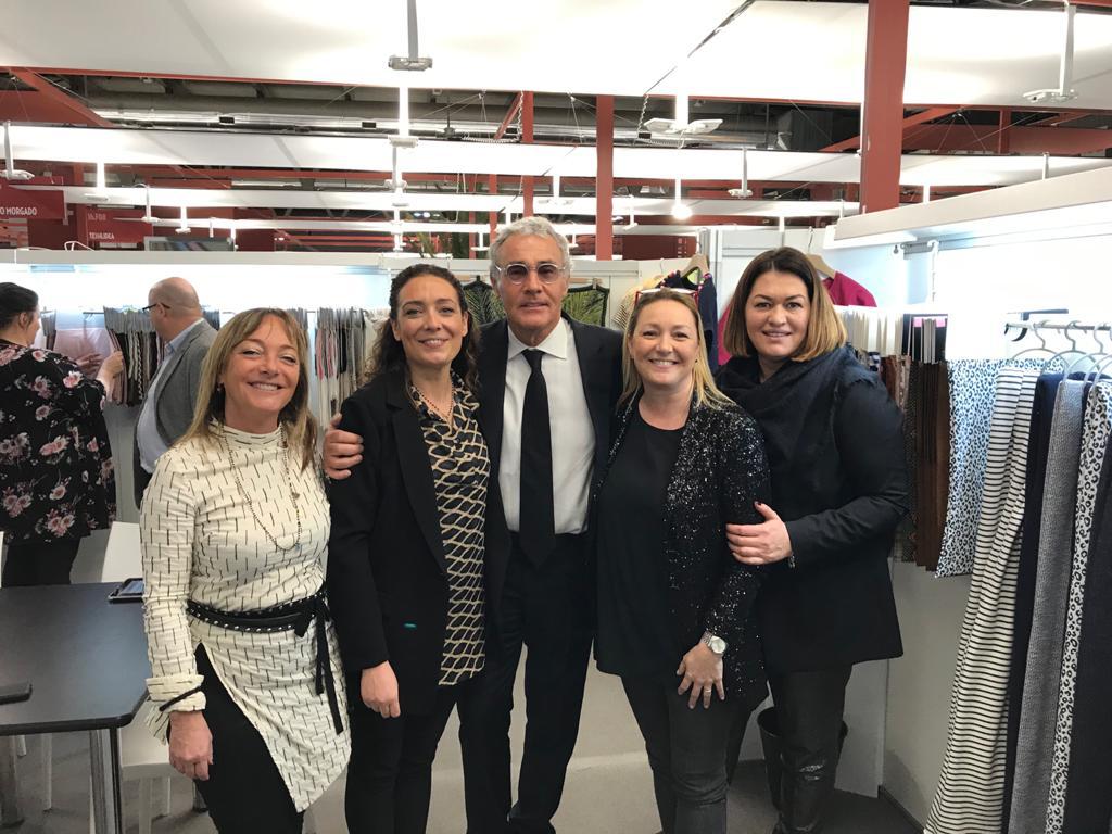 Massimo Giletti “si veste” da imprenditore a Milano Unica