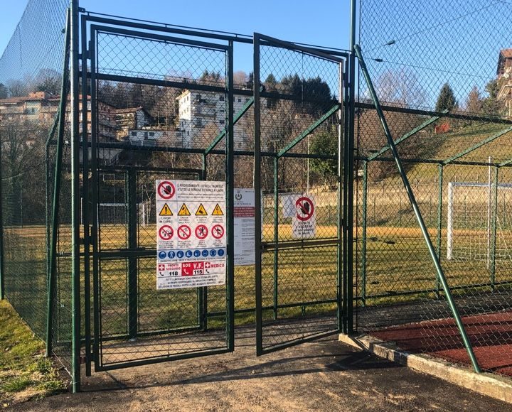 A Zumaglia vandali al campo di calcio
