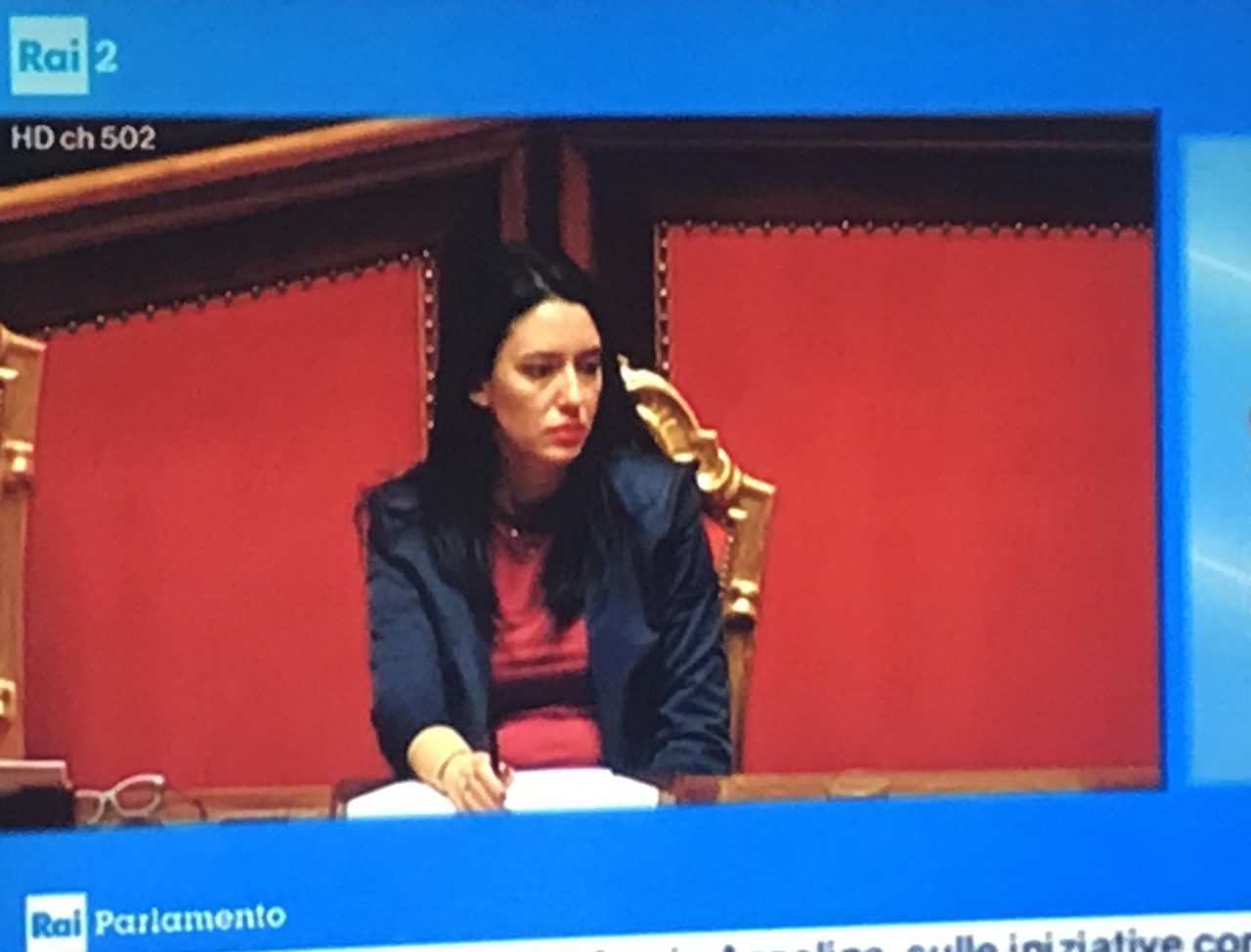 Maturità 2020, Azzolina: “Commissione di soli membri interni con un presidente esterno”
