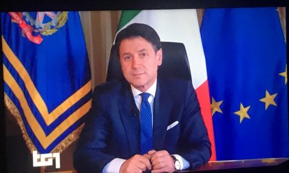 Conte: “Blocco di tutte le attività commerciali”