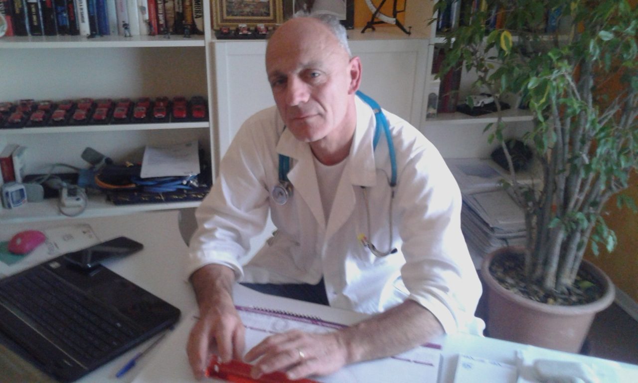 Coronavirus, il medico di famiglia lavora con WhatsApp