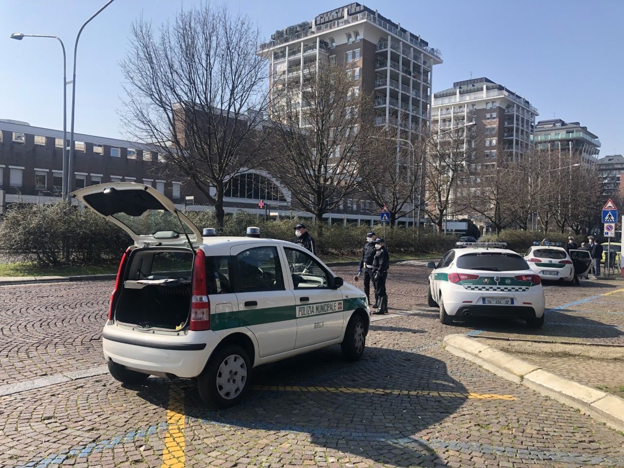 Coronavirus: Polizia locale intensifica attività, stamane oltre 100 controlli FOTO