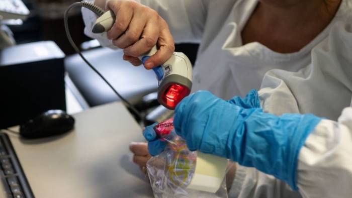 Coronavirus, un nuovo decesso e 218 guariti