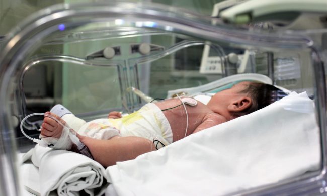 Bimbo nasce positivo al Coronavirus