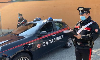 "A Viverone sono tutti senza mascherina", ma non sono state rilevate violazioni dai Carabinieri