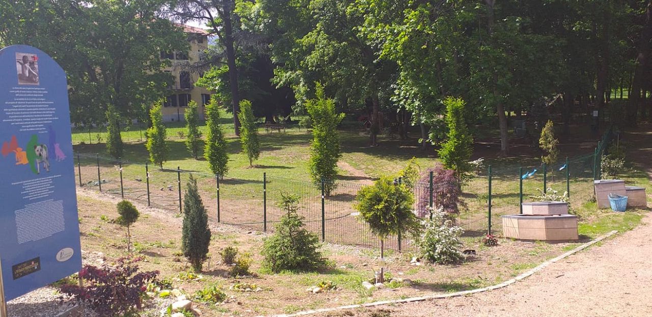 L’area cani riaperta, nuove regole di sicurezza