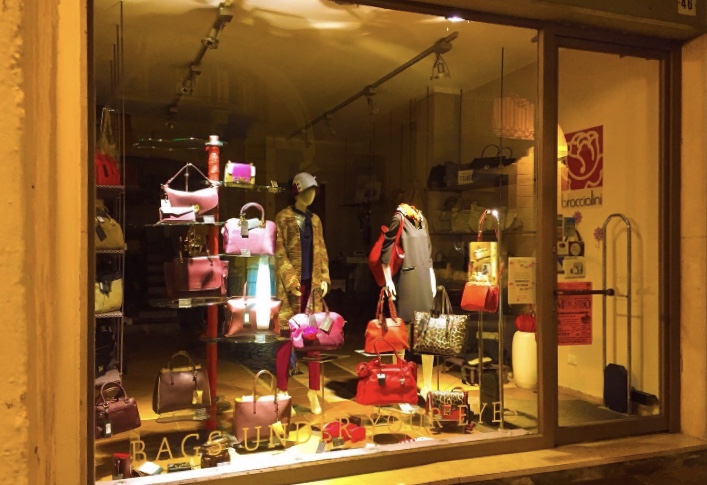 Commercio, chiude anche Baffalobilla