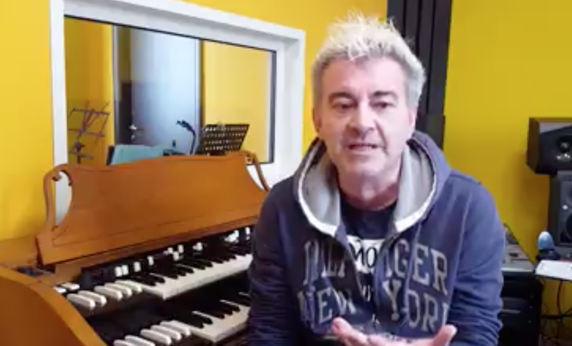 Max Tempia sprona i colleghi musicisti: “Questo è il tempo di unirsi”