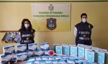 Finanza sequestra 5500 mascherine con false certificazioni