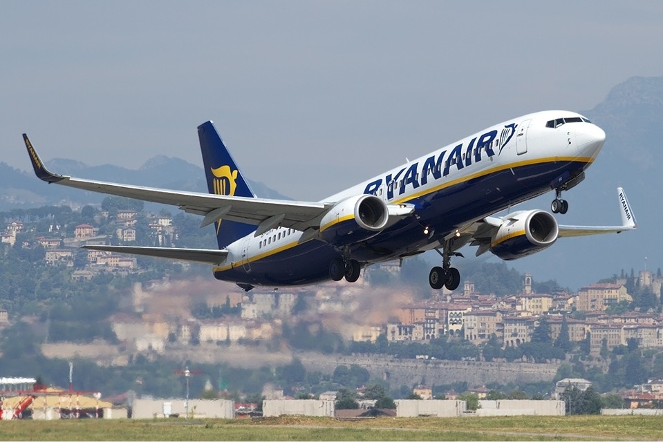 Taglio voli Ryanair da Torino: la replica dell’azienda