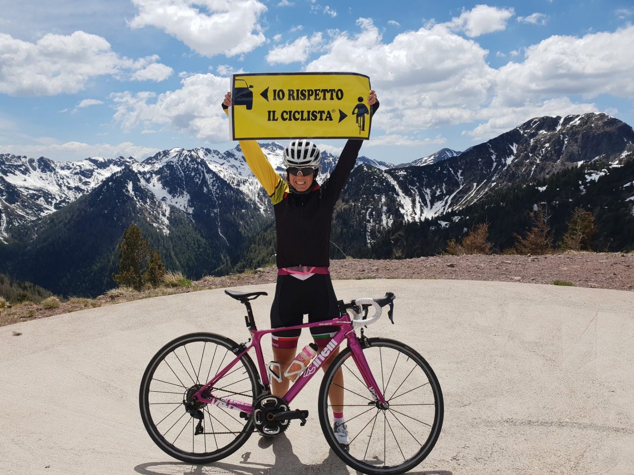 “Rispetta il ciclista”, Paola Gianotti e il tour piemontese in 80 comuni
