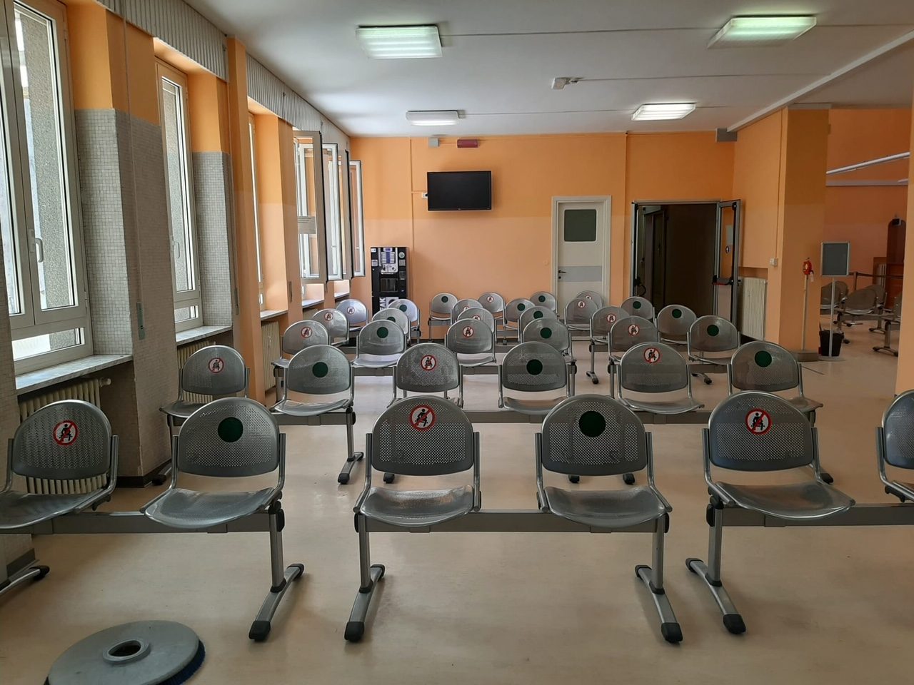 Centri prelievo, accesso diretto in ospedale e nuovo punto in via Caraccio