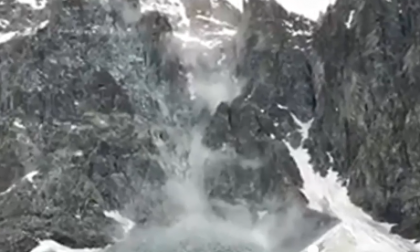 Il Monviso sti sta sgretolando: il video della nuova frana sul “Re di Pietra”