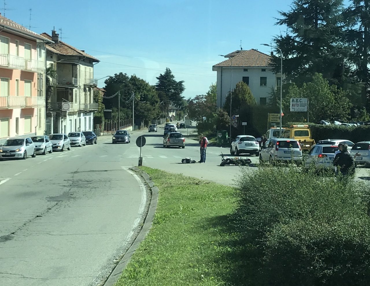 Scooter contro auto a Chiavazza. Ragazzina in ospedale