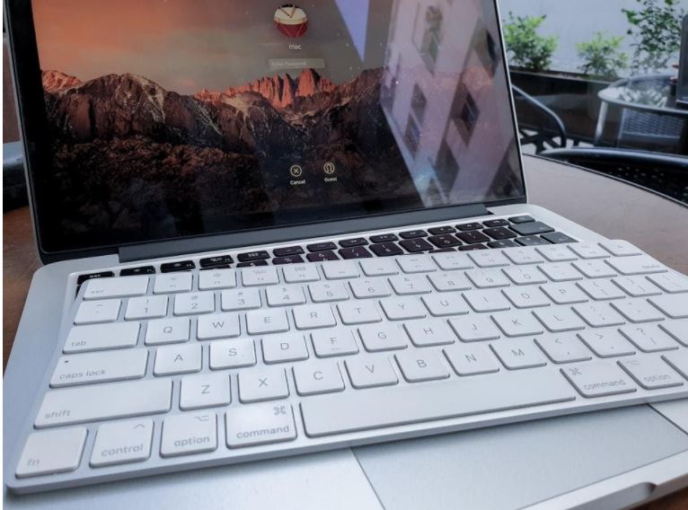 Tecnologia e e-commerce: come sono cambiati gli acquisti online