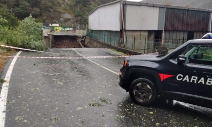 Disastro a Crevacuore: crolla la strada della cartiera FOTOGALLERY