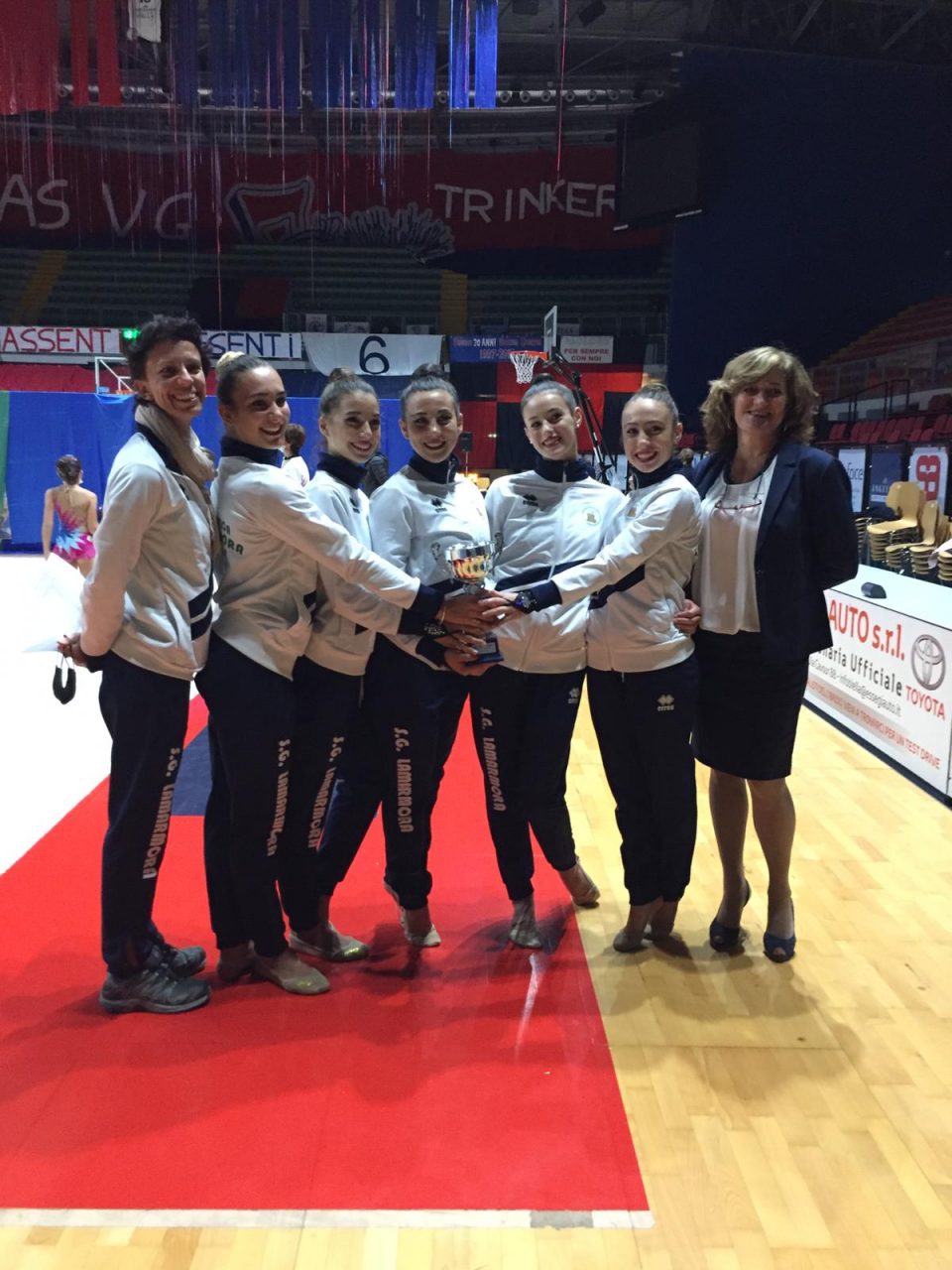 Le ginnaste Camilla Ferraris, Cecilia Medri, Alice Livelli, Virginia Spicuglia e Noemi Nania Campionesse regionali