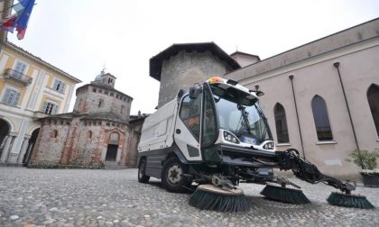 Occhio a dove si parcheggia: tutti i lunedì e giovedì a Biella rimozione auto per spazzamento