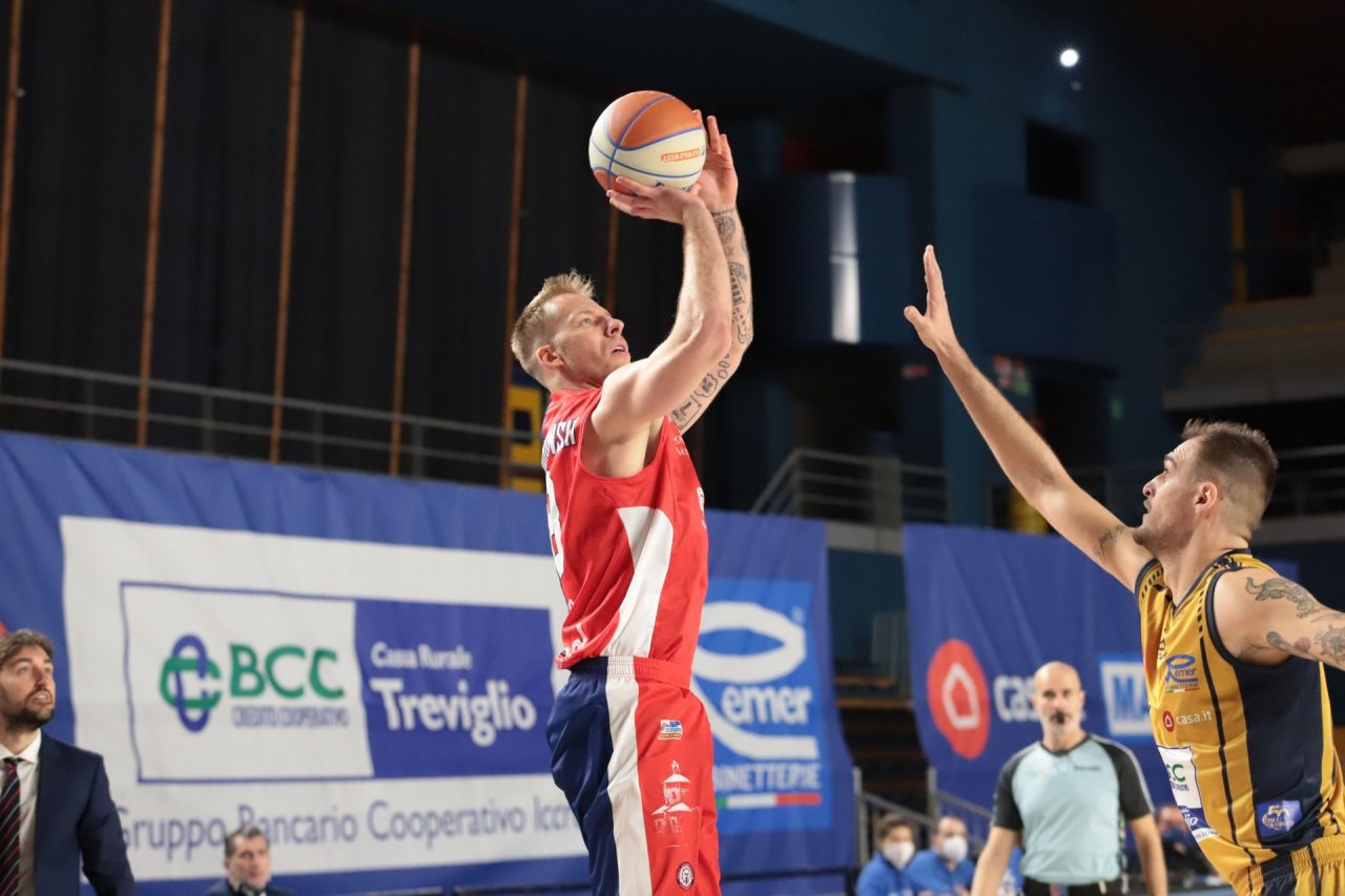 Tutta l’Edilnol cambia marcia con Carroll e sbanca Treviglio
