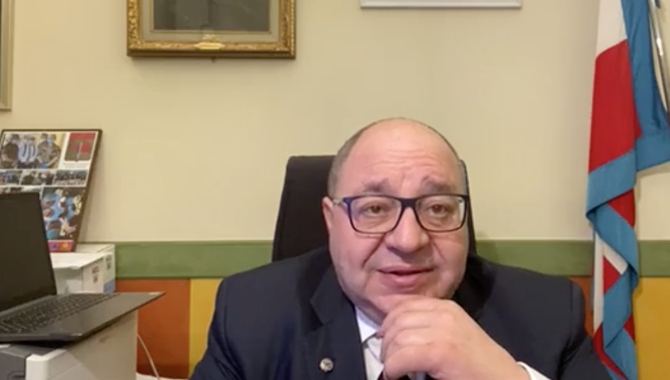 Corradino: “Ho fatto il vaccino, tutto bene. Vaccinatevi anche voi”