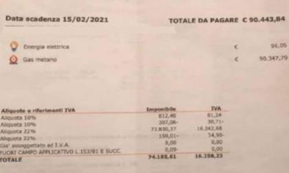 Bolletta shock a un pensionato: 90mila euro di gas