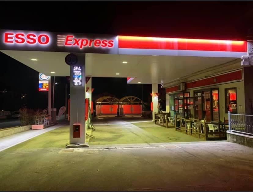 Occhieppo, la stazione di servizio Esso riprende la distribuzione di carburante. Ecco da quando e i dettagli