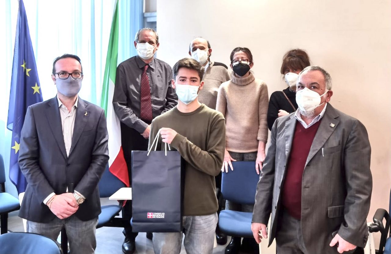 Lo studente dell’Itis Gabriele Zerbola vince concorso della Regione. Ecco la premiazione