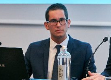 “Non siamo furbetti del vaccino” e il presidente Avis Biella consegna le liste in procura