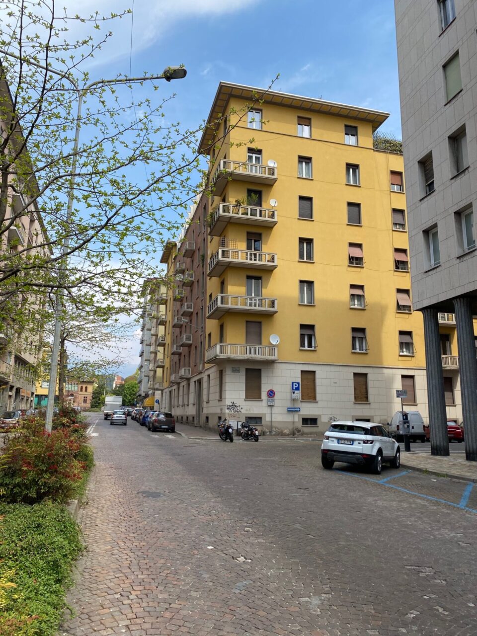 L'”uomo d’oro” faceva incetta di alloggi