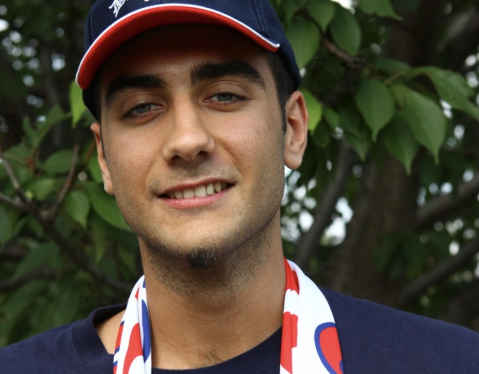 Bufera su Pietro Aradori, ex cestista Angelico per la foto-ammucchiata senza mascherina