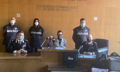 Caso "furbetti del vaccino", Codacons presenta esposto in Procura