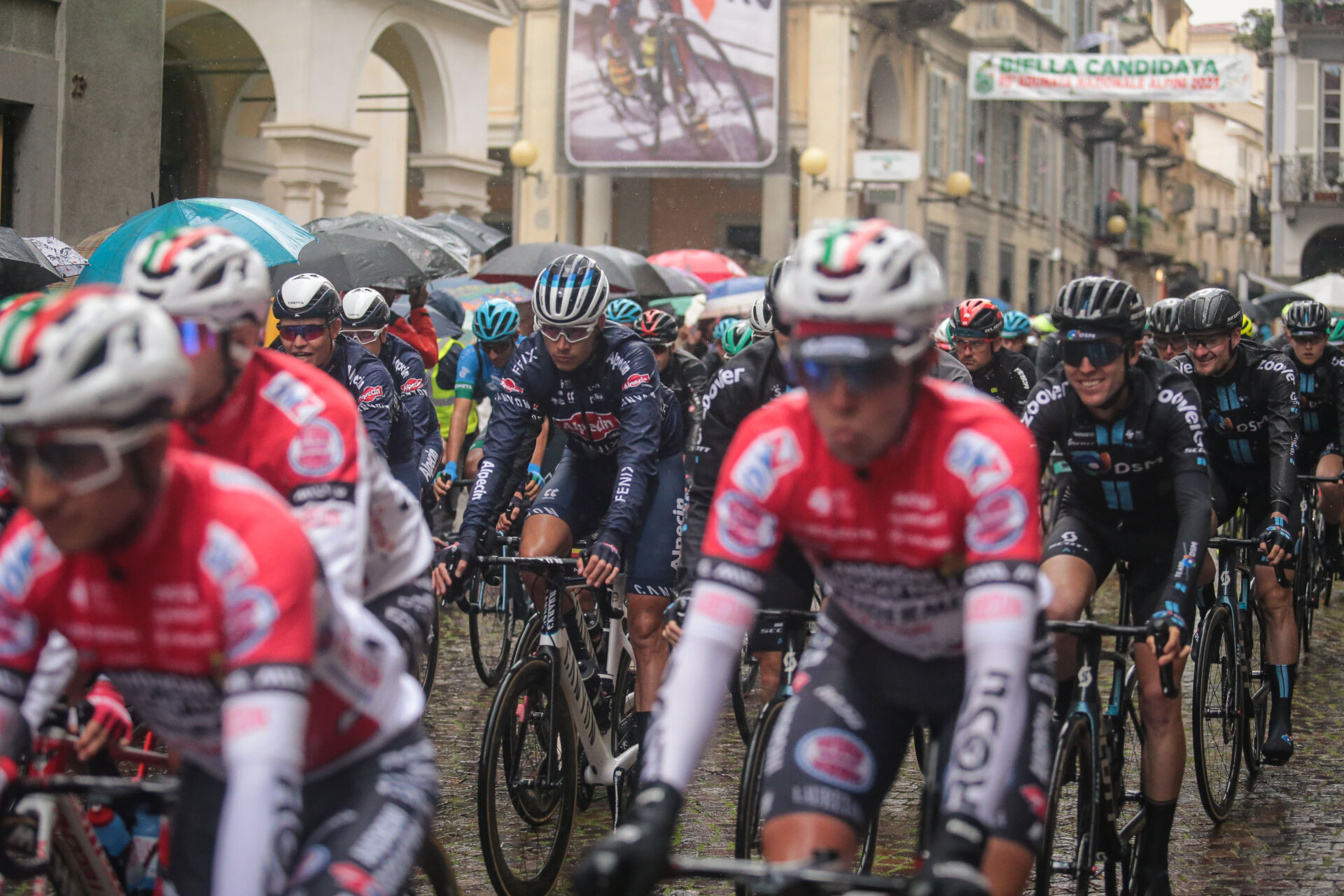 2021-05-10 Partenza tappa giro d'Italia Biella – Canale-219-(ex-IMG_8666)