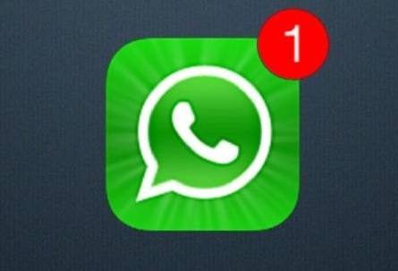 Ecco la nuova truffa che corre su WhatsApp, attenti anche ai messaggi dei vostri amici