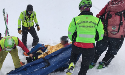 Scialpinista infortunato, il maltempo costringe i soccorsi a partire da terra