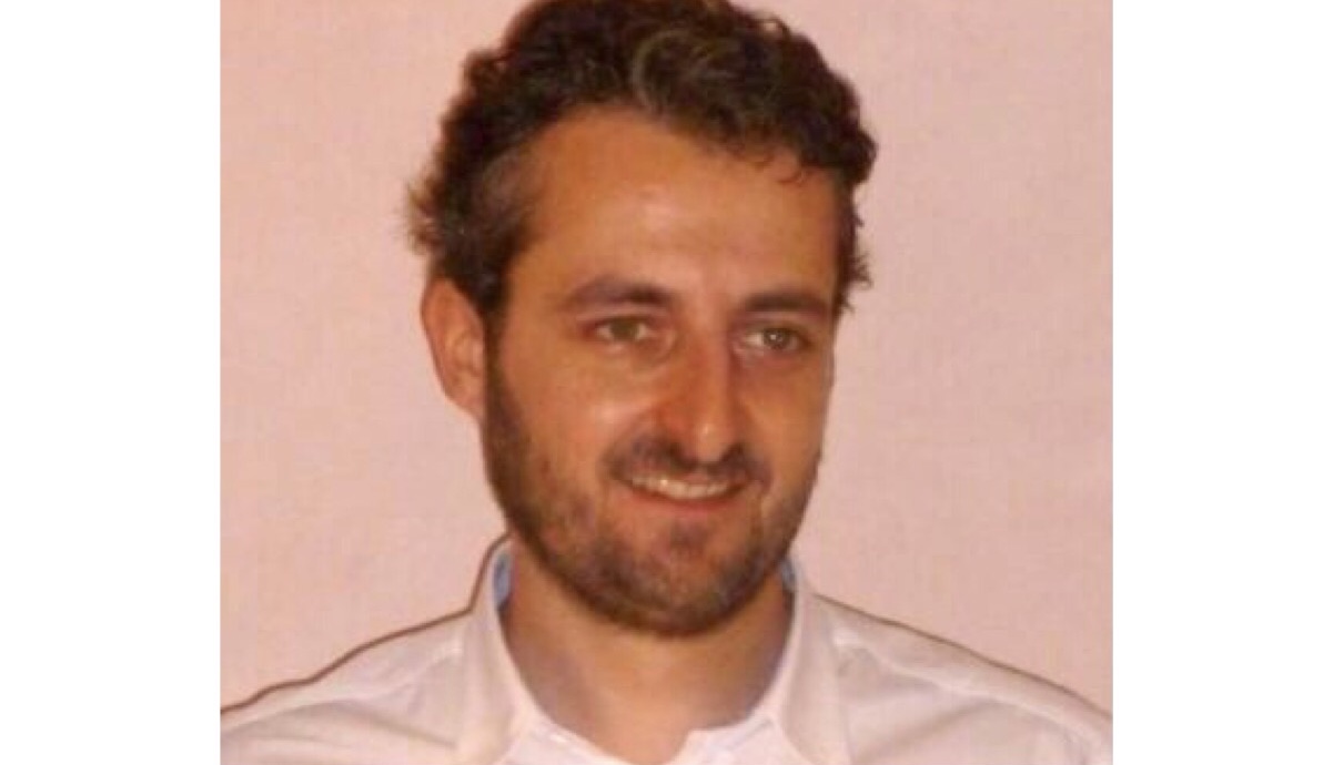Biella piange Mauro Costenaro, morto a 41 anni. Era papà di due bambine